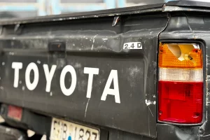 Pickup truck bed and tailgate accessories